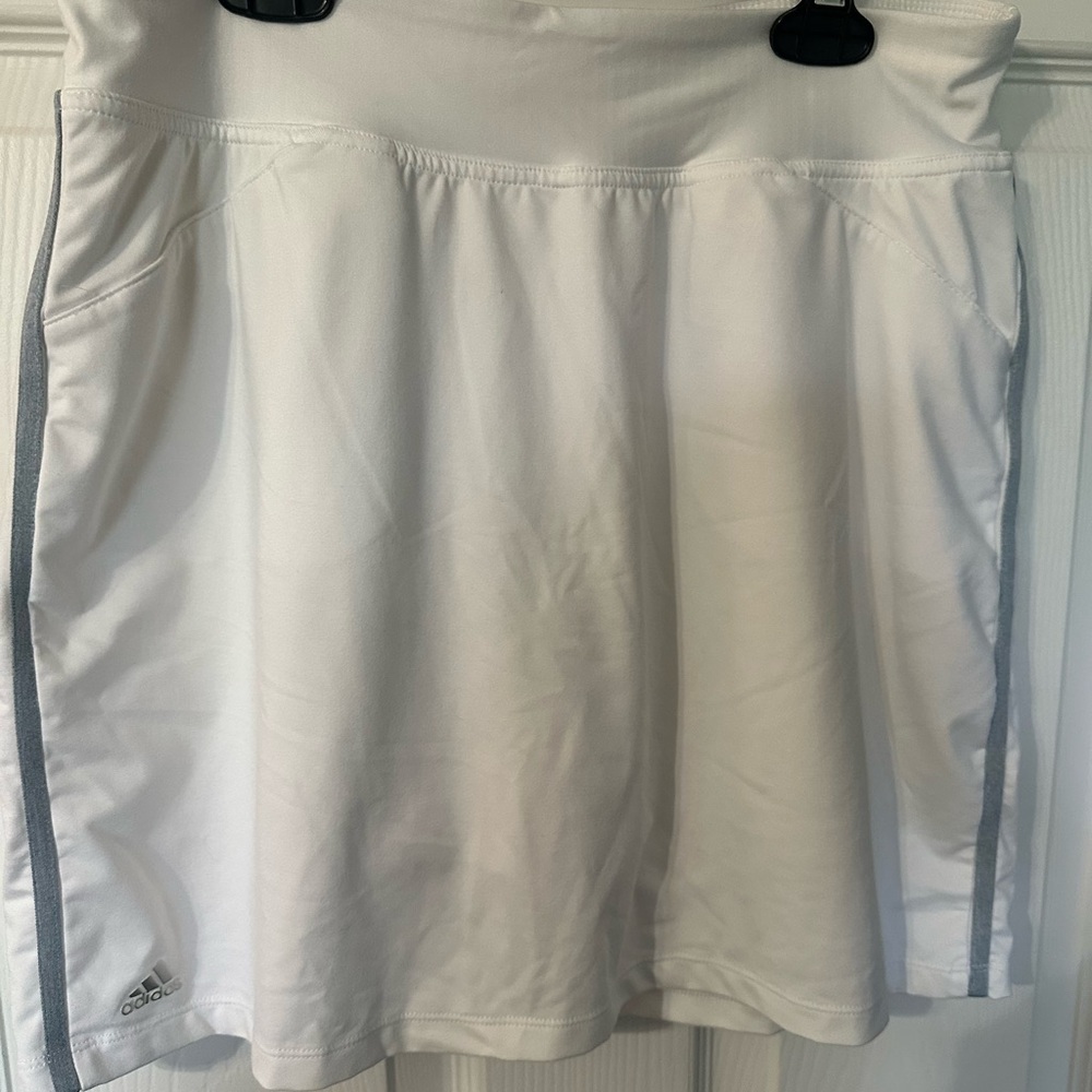 Adidas Classic White Skort golf/tennis/pickleball size small